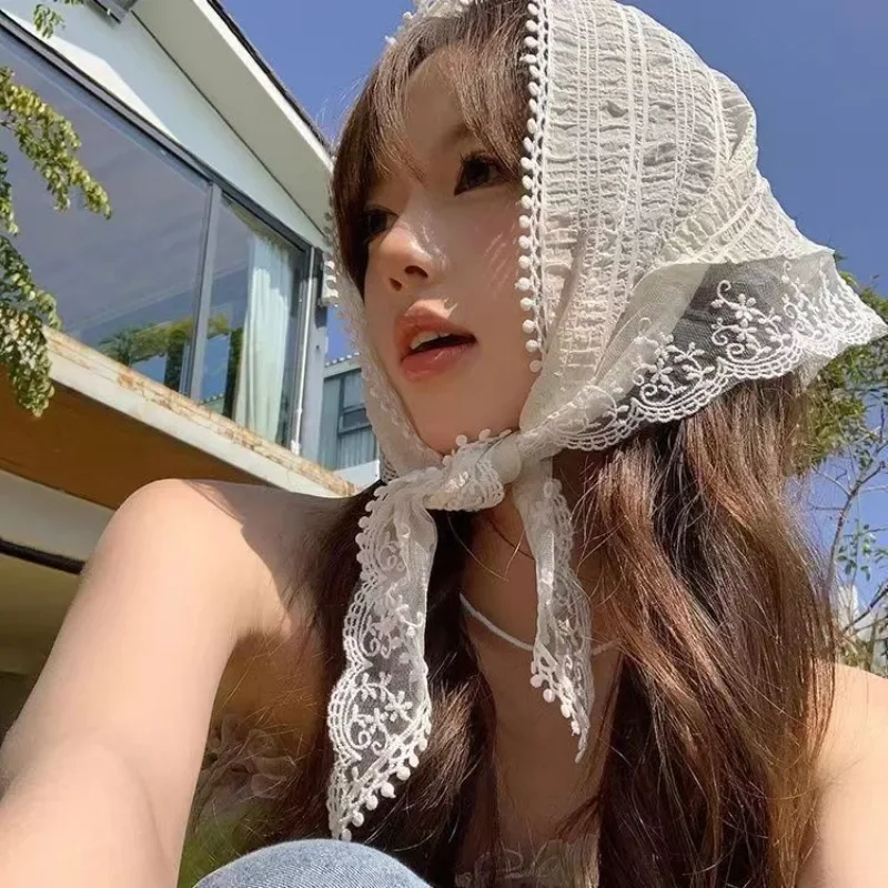 Ins 달콤한 레이스 헤어 스카프 여성 레트로 삼각형 헤어 밴드 스트랩 헤어 가방 Headscarf 모자 여행 사진 머리띠 터번 액세서리