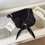 여성용 흰색 머리 스카프 한국어 폴카 도트 스카프 카와이 삼각형 스카프 프랑스어 작은 신선한 스카프 실크 스카프 헤어 스위트 스타일