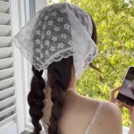 레트로 달콤한 꽃 삼각형 머리 스카프 여자 여자 스퀘어 스카프 머리띠 한국어 프랑스어 목가적 인 머리 장식 여름 레이스 머리 장식 - 이미지 3