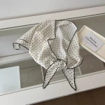 여성용 흰색 머리 스카프 한국어 폴카 도트 스카프 카와이 삼각형 스카프 프랑스어 작은 신선한 스카프 실크 스카프 헤어 스위트 스타일 - 이미지 3