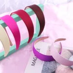 새틴 머리띠 1.5in 일반 머리띠 미끄럼 방지 머리 머리띠 여성과 소녀를위한 다채로운 DIY 와이드 머리띠 Hairbands - 이미지 5