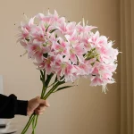 INS 인공 실크 꽃 꽃다발 가짜 백합 꽃다발 크리 에이 티브 꽃다발 연인 백합 친구 보내기 신선한 거실 장식