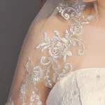 신부를위한 신부 레이스 웨딩 베일 빗 부드러운 얇은 명주 그물 베일과 2 계층 Appliqued 짧은 허리 길이 신부 베일 - 이미지 5